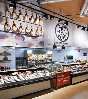 Мясной отдел с освещением Philips в супермаркете Jumbo Foodmarkt, Нидерланды