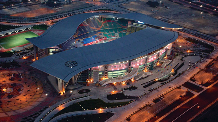 Олимпийский стадион Гуанчжоу, освещенный с применением световых решений Philips