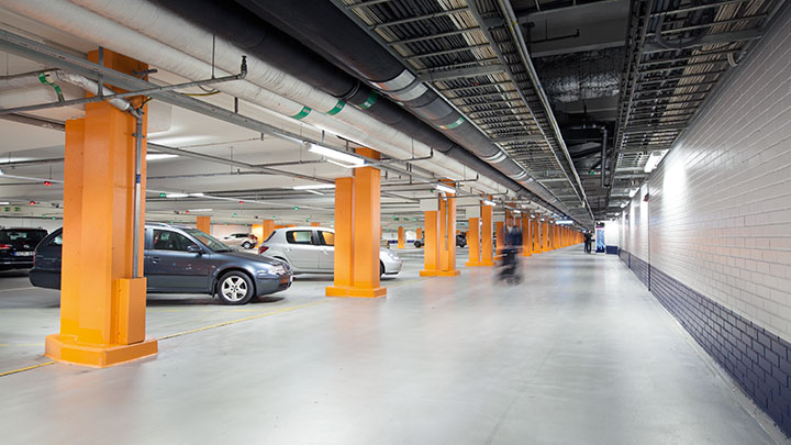 Система освещения парковок GreenParking компании Philips Lighting предлагает быстрый возврат инвестиций, экономию энергии и сокращение расходов.