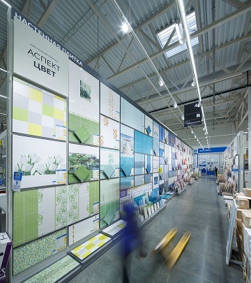 osveshenie gipermarketa castorama